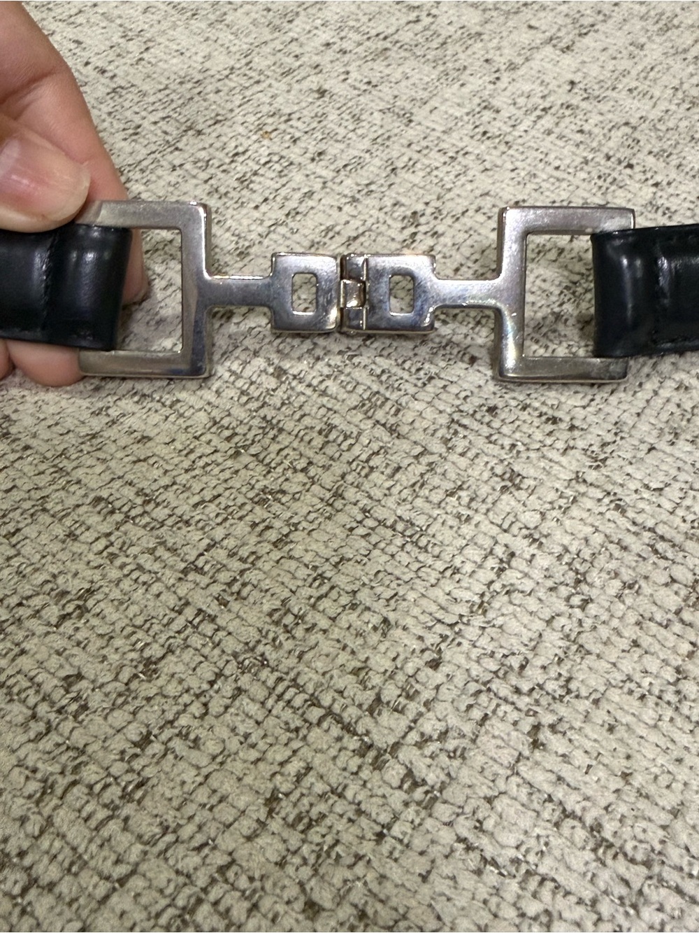 Gucci Black Leather Belt with Silver-Tone Interlocking Buckle